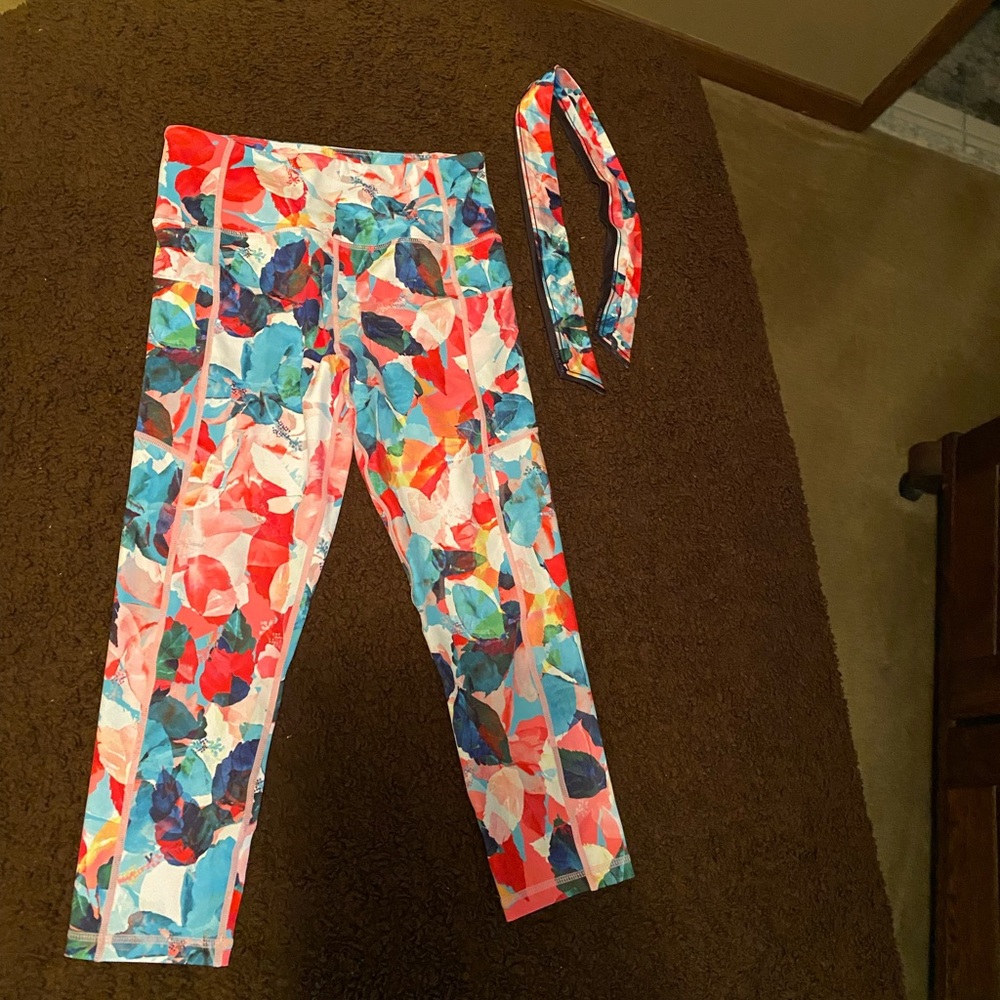 Zyia leggings size 8/10 with matching headband